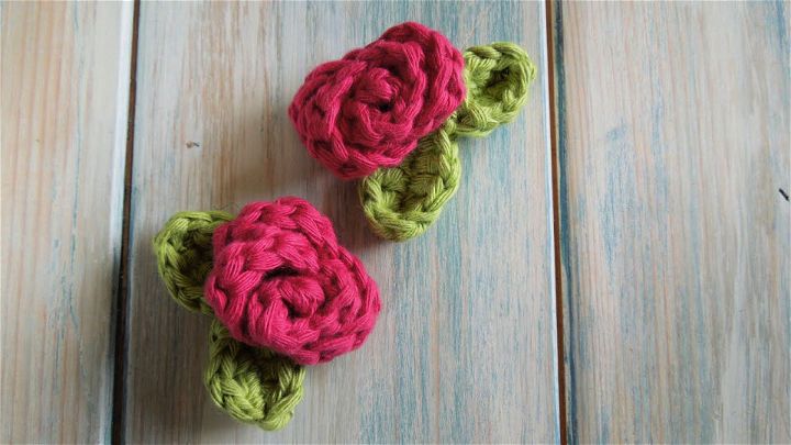 30 Padrões livres de rosas tricotadas com um crochê (padrão livre de flor de rosa tricotada com crochê)