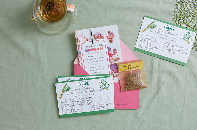 Cartão com receitas e sementes em presentes