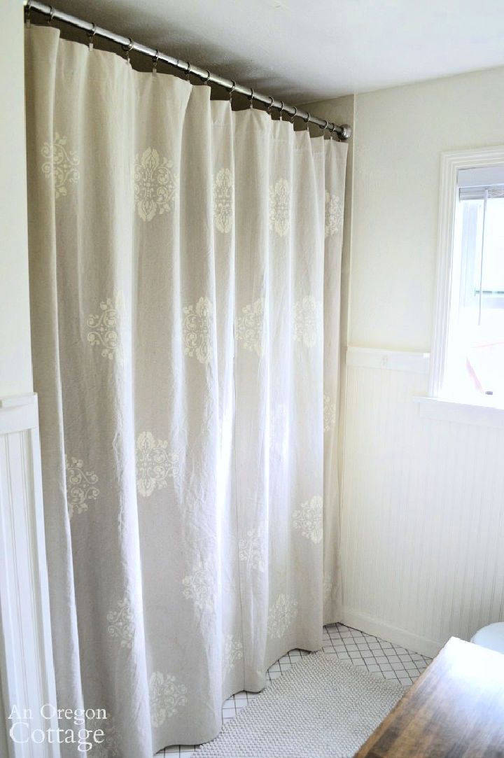 20 idéias para cortinas de chuveiro DIY em banheiros